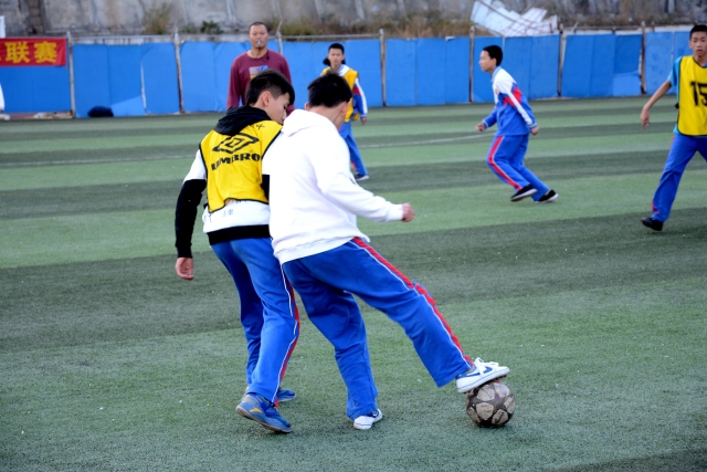 中国U18男冰斩获世锦赛乙级A组亚军 中国女冰降组