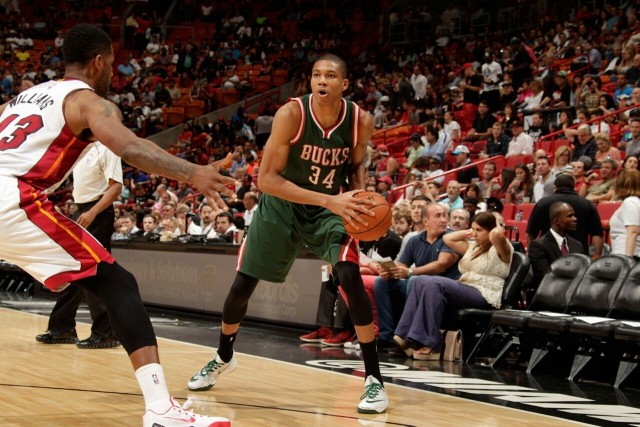 尼克斯21分逆转胜国王止3连败 独行侠力克老鹰